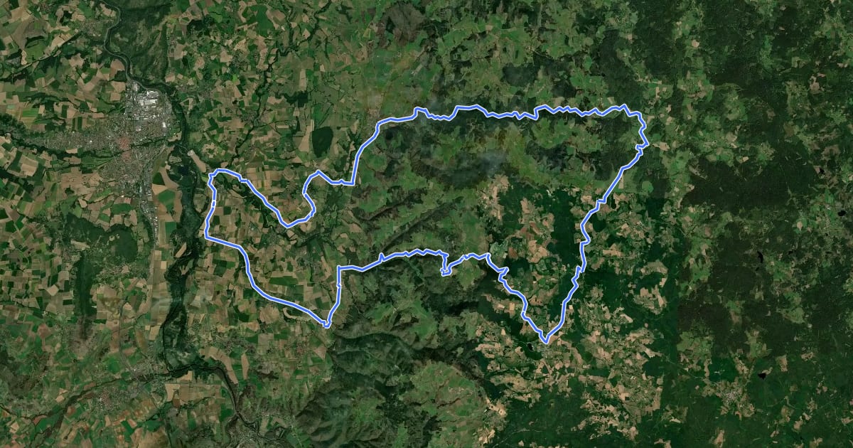 Маршрут Circuit du Val d'Allier - Châteaux et villages au pays de la reine Margot на спутниковом снимке
