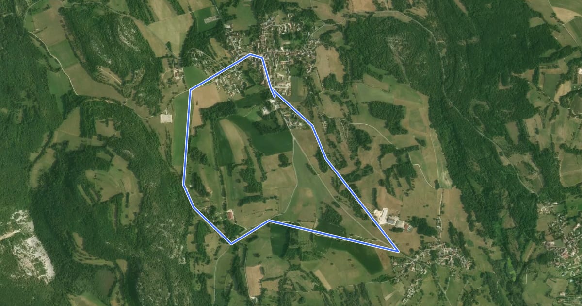 Маршрут Circuit vert 5 km de Contrevoz на спутниковом снимке