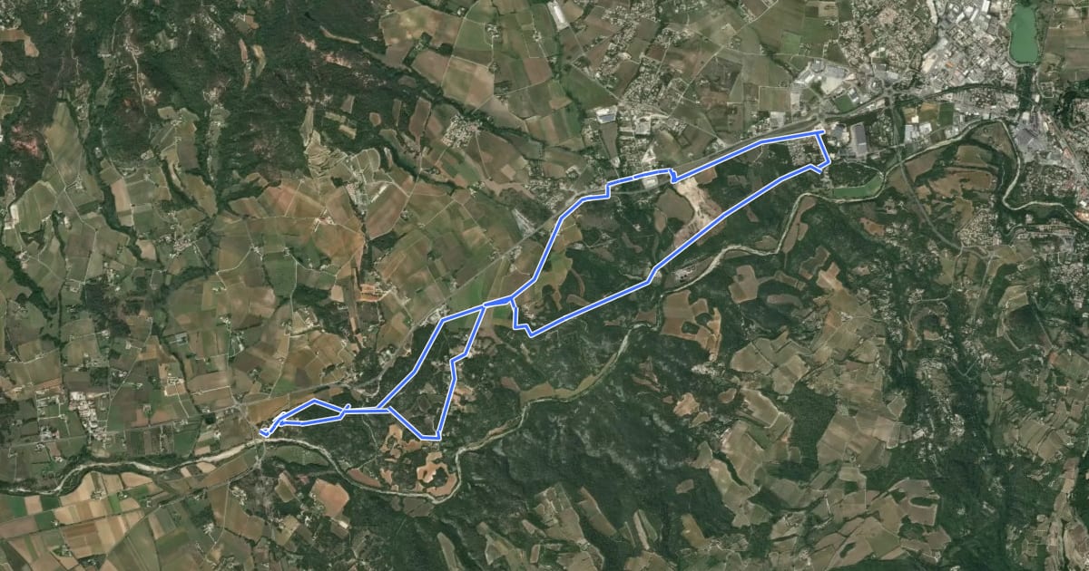 Маршрут Circuit VTT : Le Pont Julien - Apt на спутниковом снимке