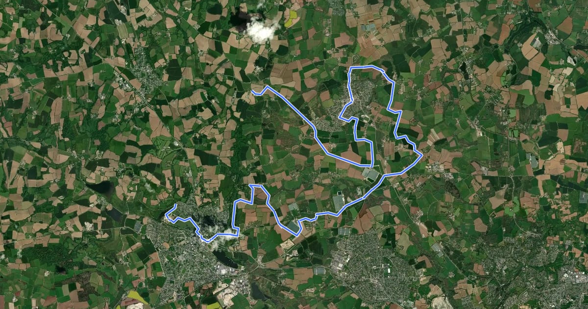 Маршрут Circuit VTT n°5 et 7 Pays d'Iroise на спутниковом снимке