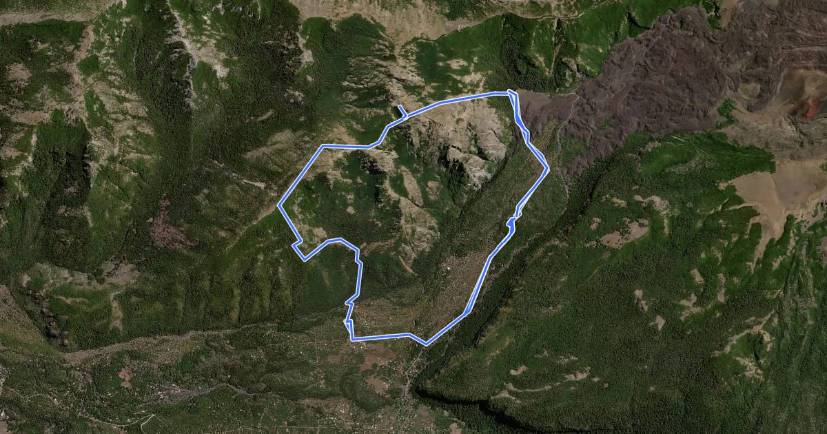 Маршрут Circuito Laguna del Huemul на спутниковом снимке