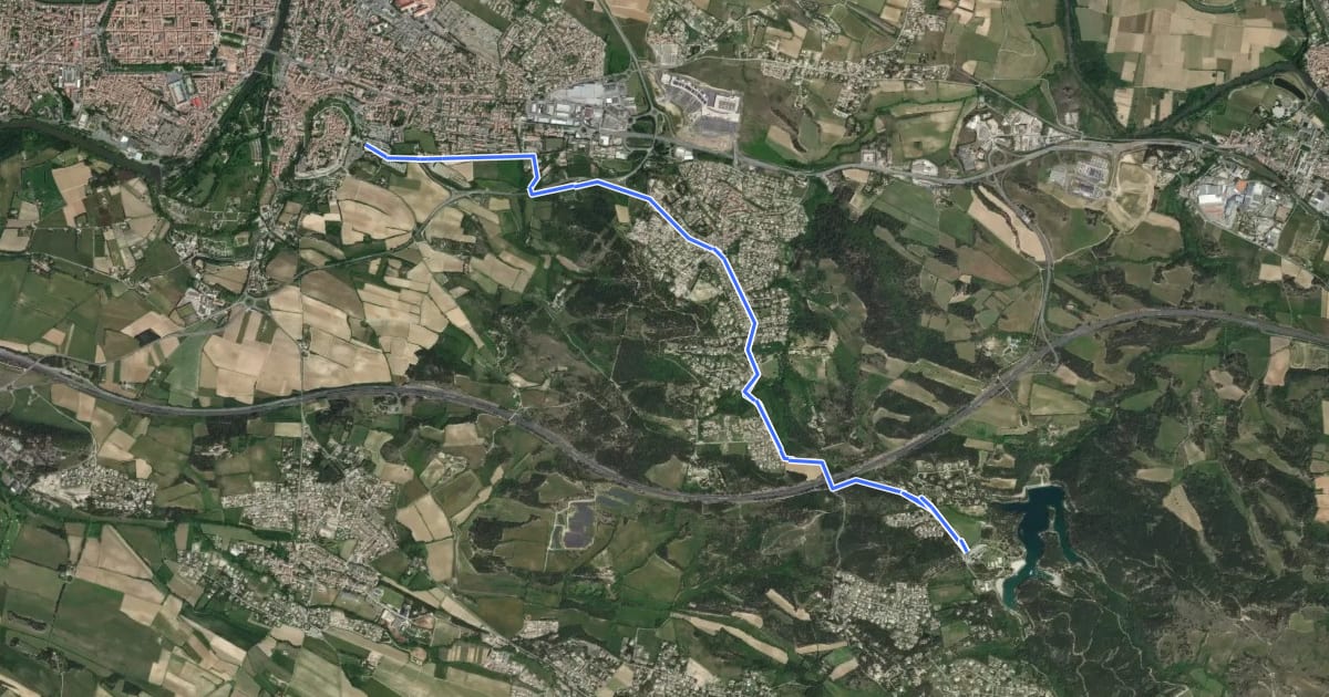 Маршрут Cité de Carcassonne - Lac de la Cavayère на спутниковом снимке