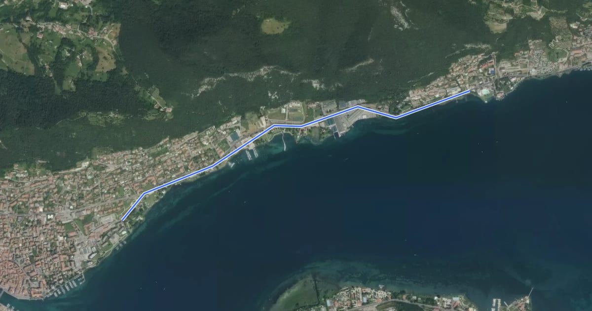 Маршрут collegamento Sarnico Predore на спутниковом снимке