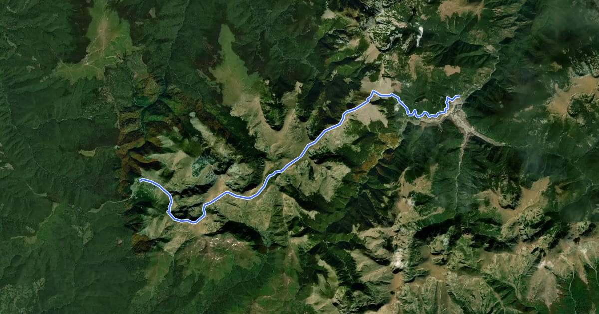 Маршрут Colonia “Tomeasa” (barajul Gura Apelor) - Valea Corciova - Șaua lepii - Vârful Mătania (Nedeia) – Șaua Șcheiului – Șaua Șuculețului – Vârful Țarcu - Șaua Plaiului - Stația meteo Cuntu на спутниковом снимке