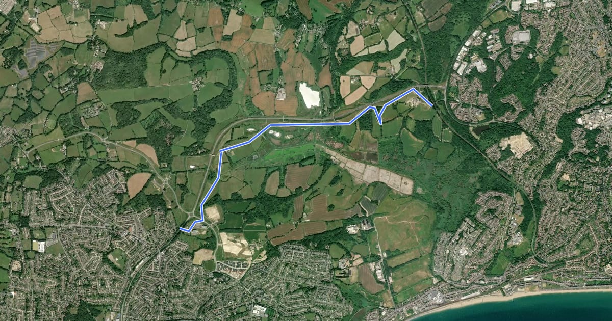 Маршрут Combe Valley Greenway на спутниковом снимке