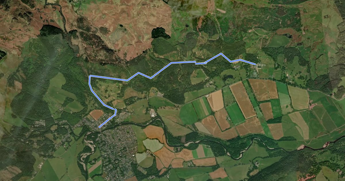 Маршрут Comrie to Comrie Croft на спутниковом снимке