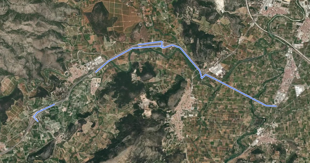 Маршрут CR-60: l'Olleria - Beniflà - Gandia на спутниковом снимке