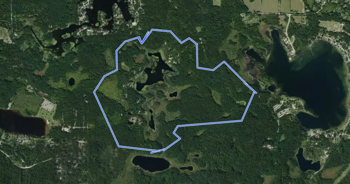 Маршрут Crooked Lake Trail (Hike) на спутниковом снимке