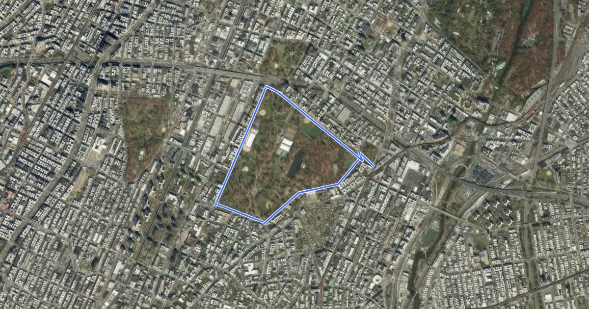 Маршрут Crotona Park на спутниковом снимке