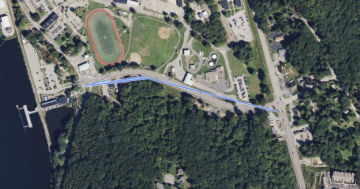 Маршрут Crystal Lake Road Sidepath на спутниковом снимке