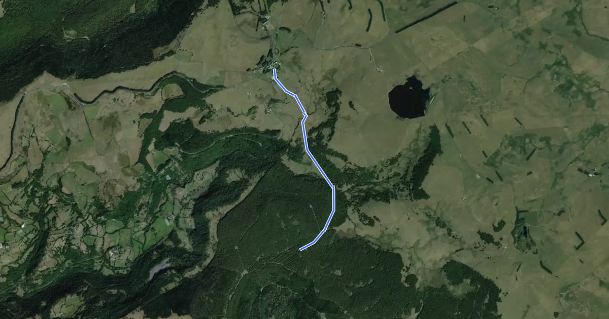 Маршрут CSG V1 : Aumont-Aubrac - Croix de la Vaysse на спутниковом снимке