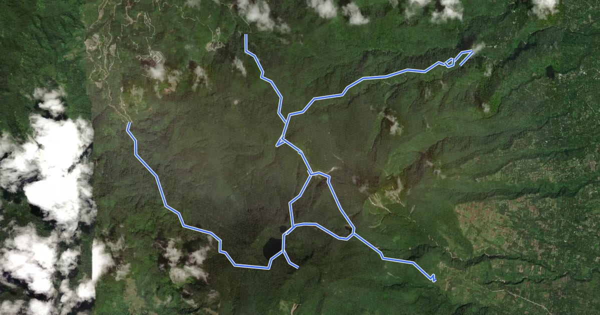 Маршрут Cuernos de Negros Trails на спутниковом снимке
