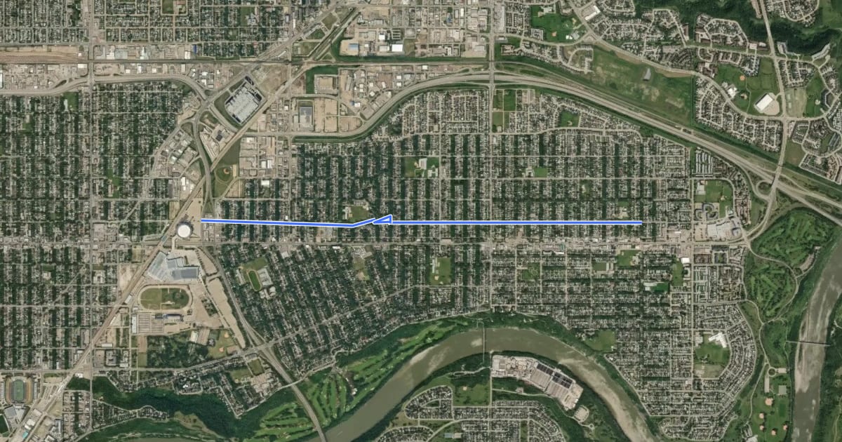 Маршрут Cycle: 119 Ave Shared Lane Cycle Route на спутниковом снимке