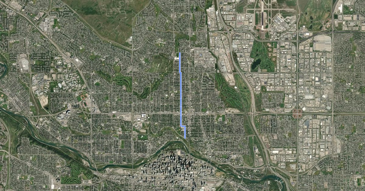 Маршрут Cycle: 2 St NW, shared lane bike route на спутниковом снимке