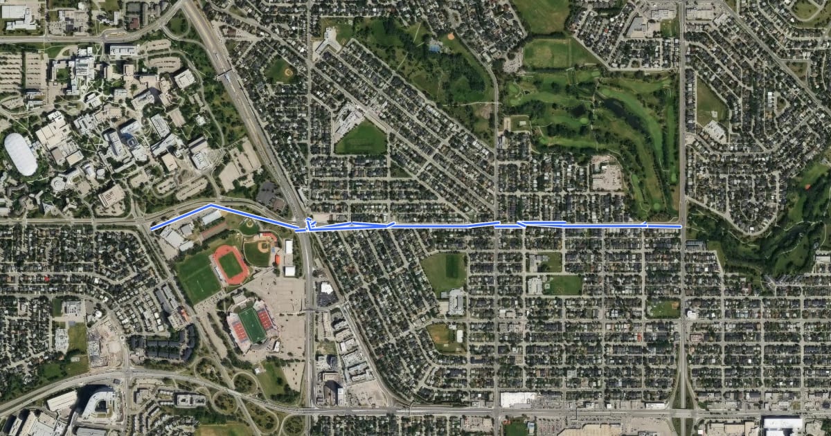 Маршрут Cycle: 24 Avenue NW protected bike lanes на спутниковом снимке