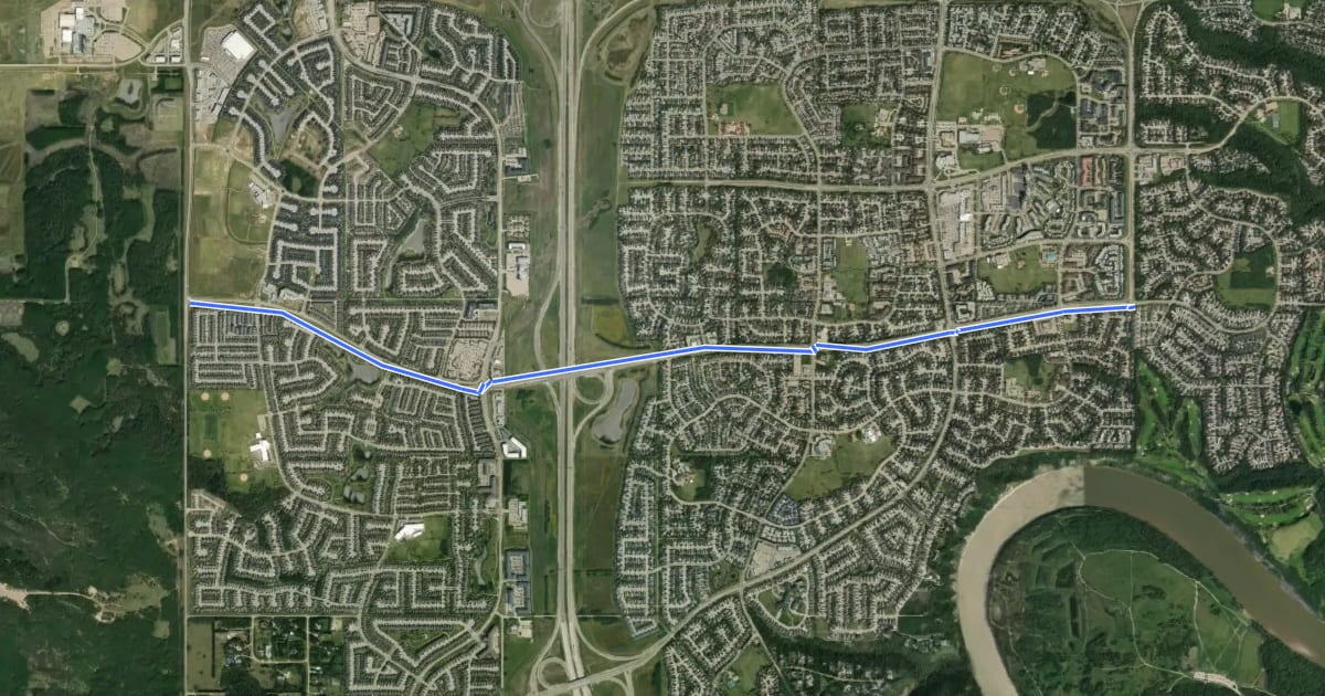 Маршрут Cycle: 62 Ave / Callingwood Multiuse path bike route на спутниковом снимке