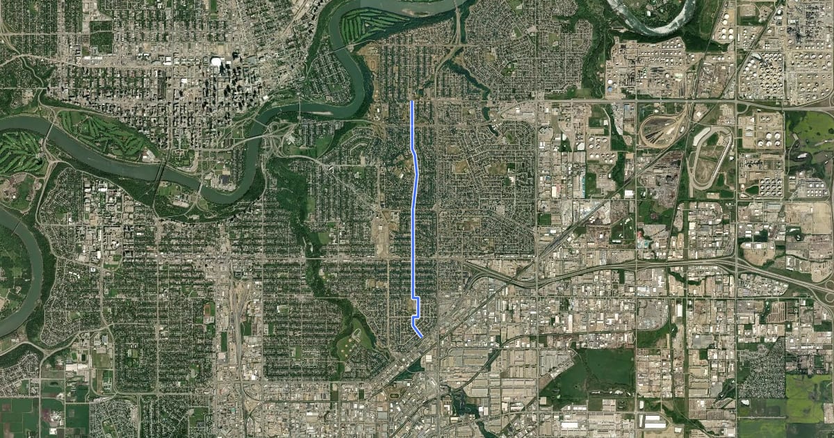 Маршрут Cycle: 79 St Shared Lane Cycle Route на спутниковом снимке
