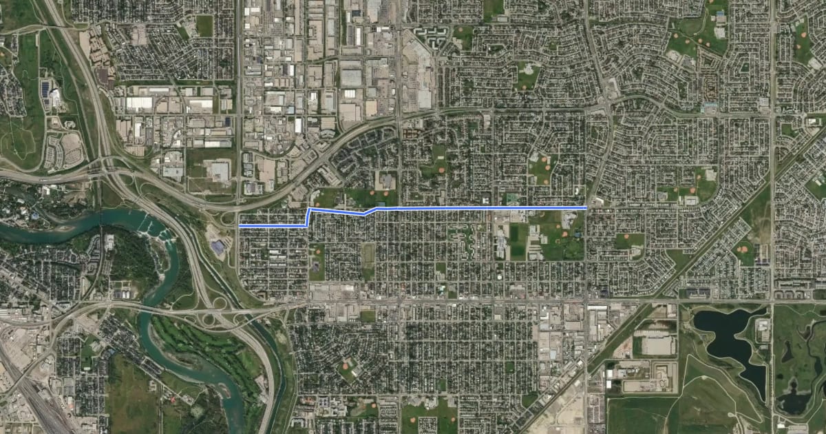 Маршрут Cycle: 8 Avenue SE Cycle Lanes на спутниковом снимке