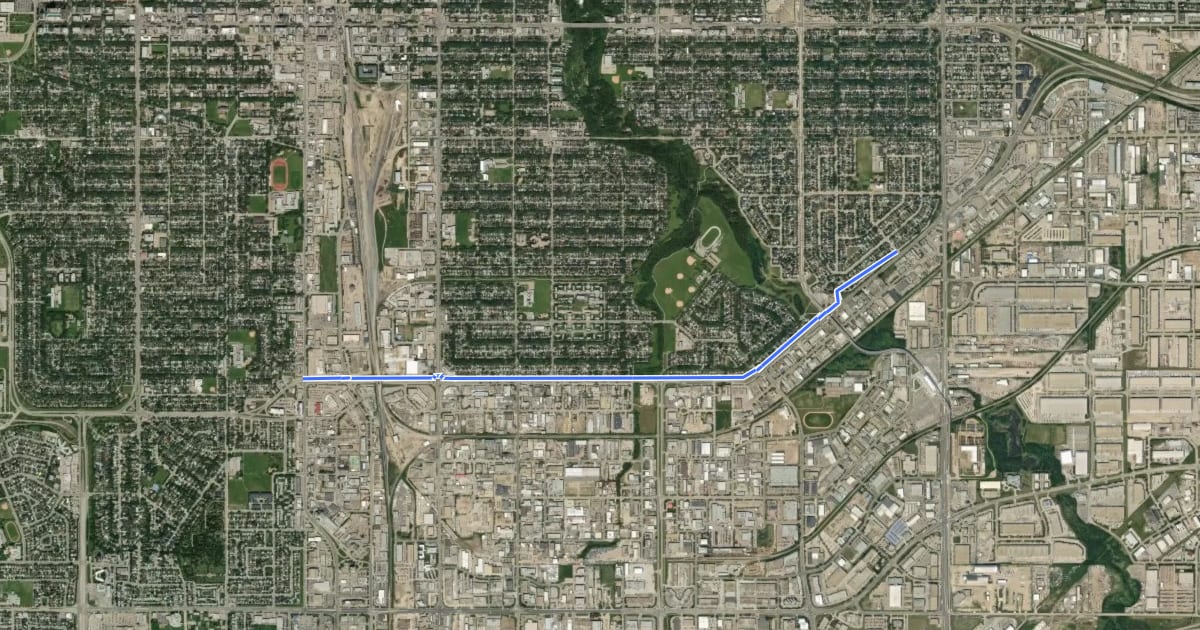 Маршрут Cycle: Argyll Rd / 63 Ave Multiuse Pathway Cycle Route на спутниковом снимке