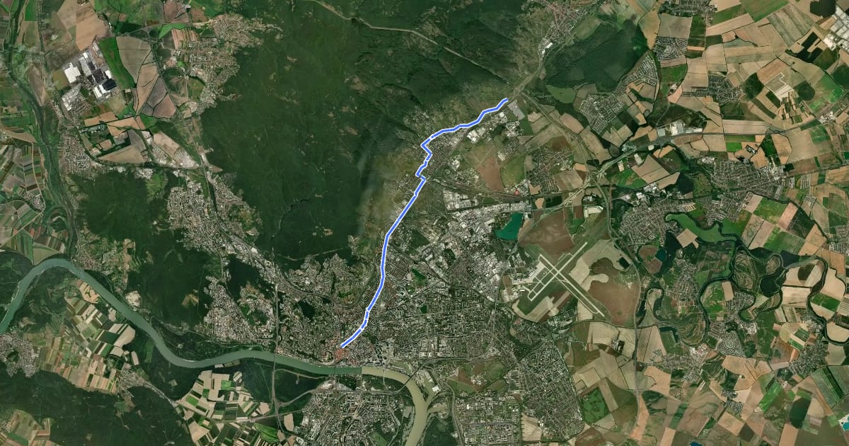 Маршрут Cyklotrasa R13: Račianska radiála на спутниковом снимке
