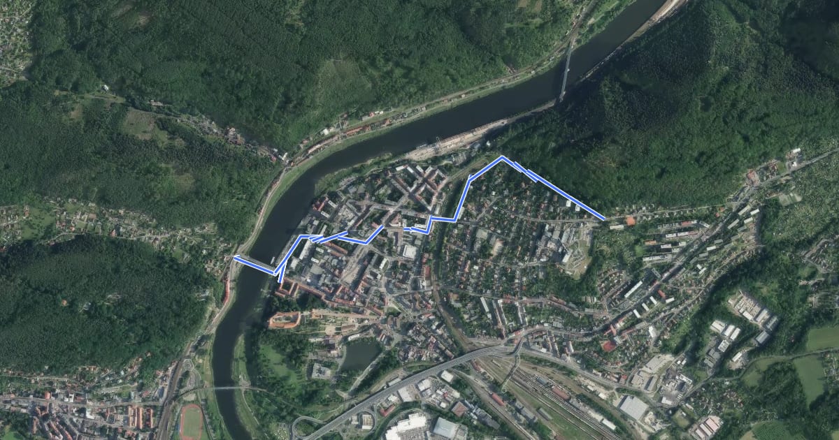 Маршрут [Č] Děčín (Tyršův most) – Děčín (nemocnice) на спутниковом снимке