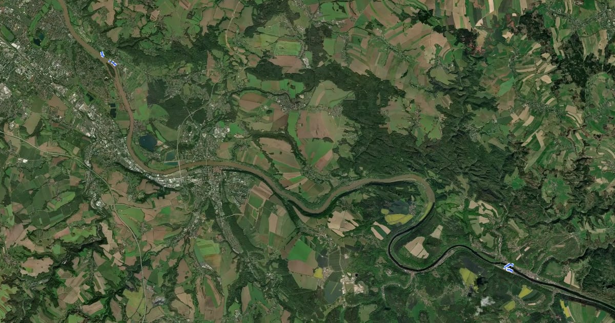 Маршрут [D10] Elberadweg Alternativroute Pillnitz на спутниковом снимке