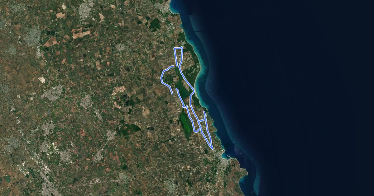 Маршрут Da Otranto ai laghi Alimini на спутниковом снимке