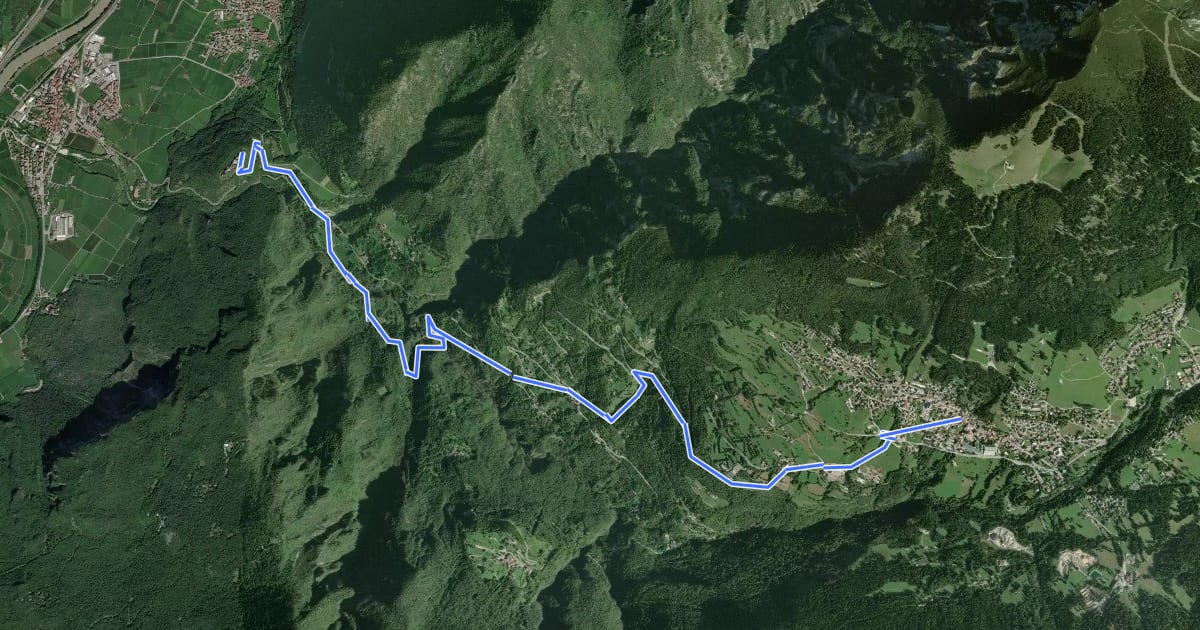 Маршрут Dal Castello al Monte на спутниковом снимке