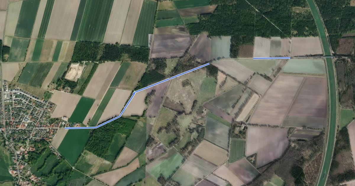 Маршрут Dannenbüttel Sandweg (13) - Rampe Elbe-Seitenkanal West Abzweig Gut Dagebrück (25) на спутниковом снимке