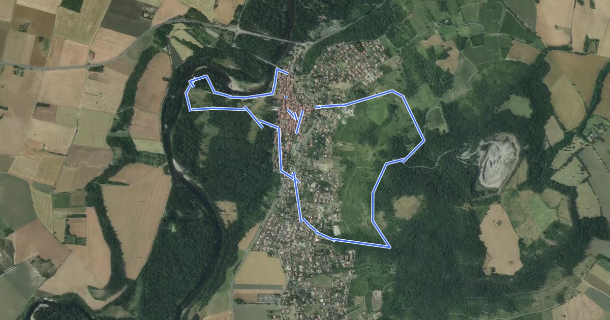 Маршрут De l'Allier au Puy de Mur на спутниковом снимке