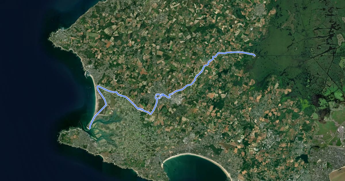 Маршрут De la Cité Médiévale aux Marais на спутниковом снимке