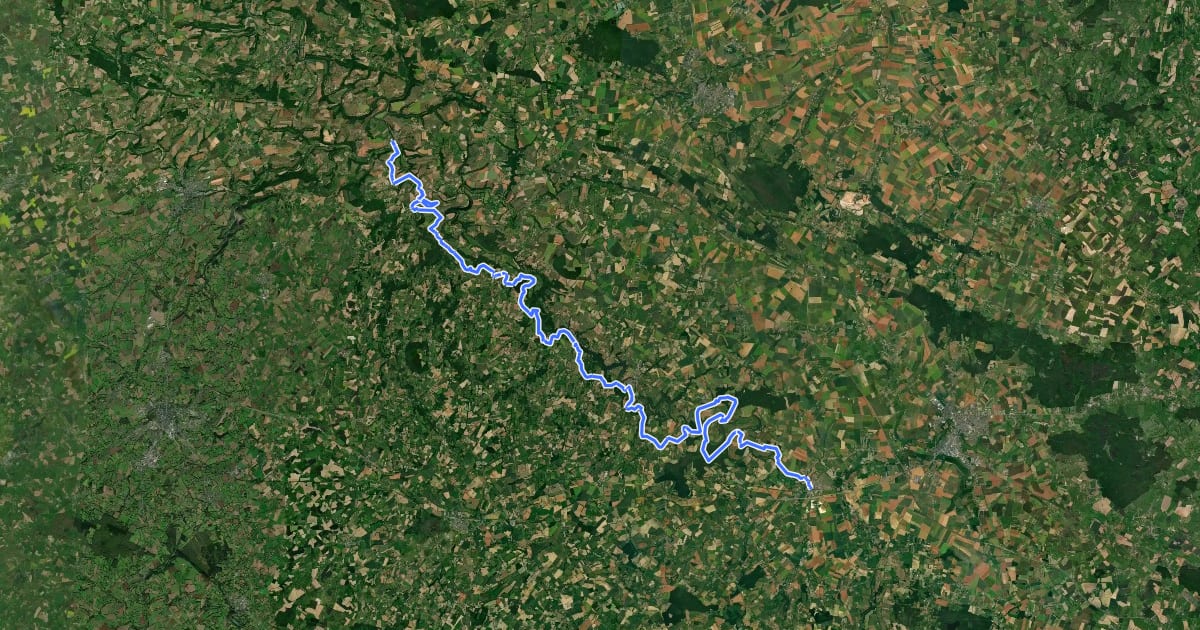 Маршрут De la Manche aux Pyrénées 02, Pont-d'Ouilly - Ecouché на спутниковом снимке
