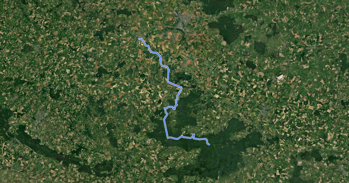 Маршрут De la Manche aux Pyrénées 03, Ecouché - Signal d'Ecouves на спутниковом снимке