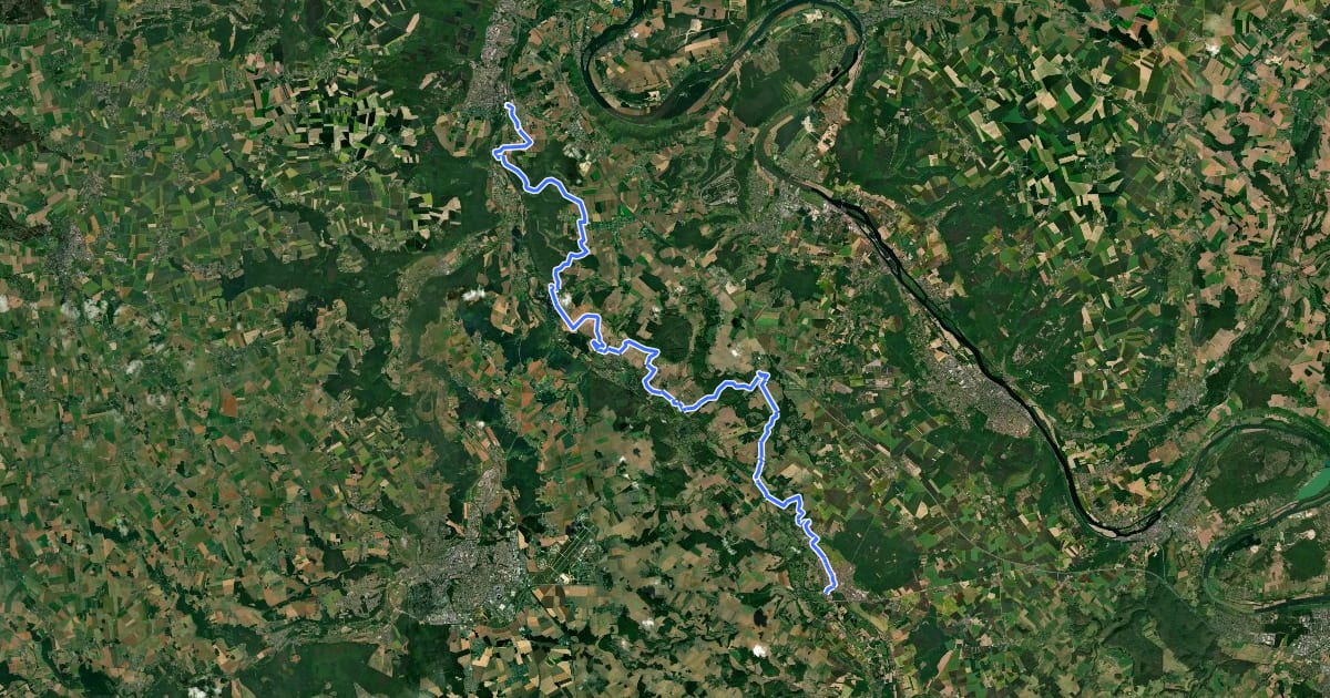 Маршрут De Louviers à Pacy-sur-Eure (rive droite) на спутниковом снимке