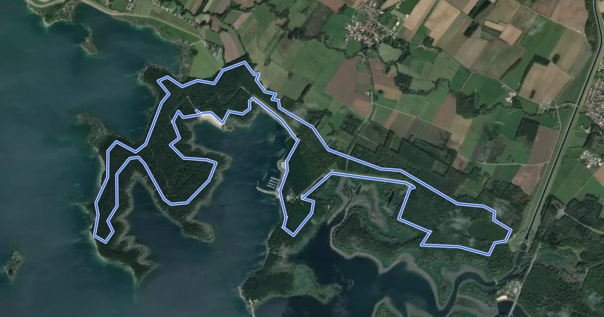 Маршрут De Presqu'ile à Presqu'ile на спутниковом снимке