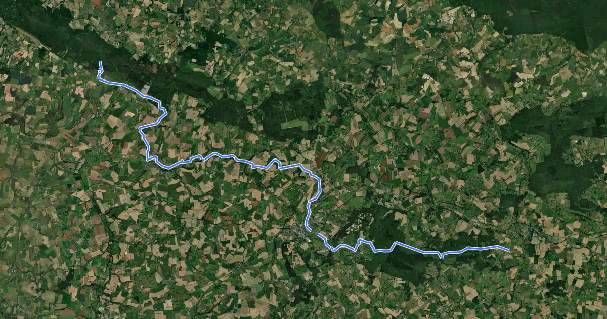 Маршрут De Ravigny à Bagnoles-de-l'Orne par le Mont des Avaloirs на спутниковом снимке