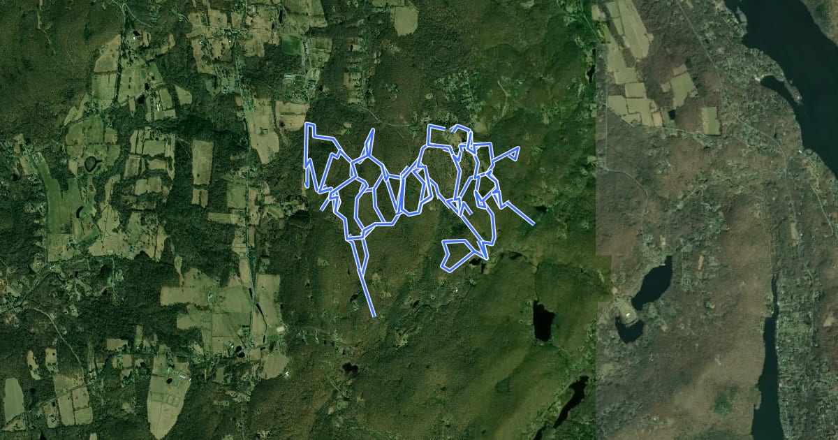 Маршрут Deer Pond Farm Trails на спутниковом снимке