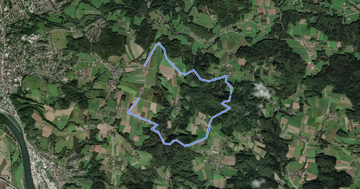 Маршрут Deggendorf Rundwanderweg Nr. 4 на спутниковом снимке
