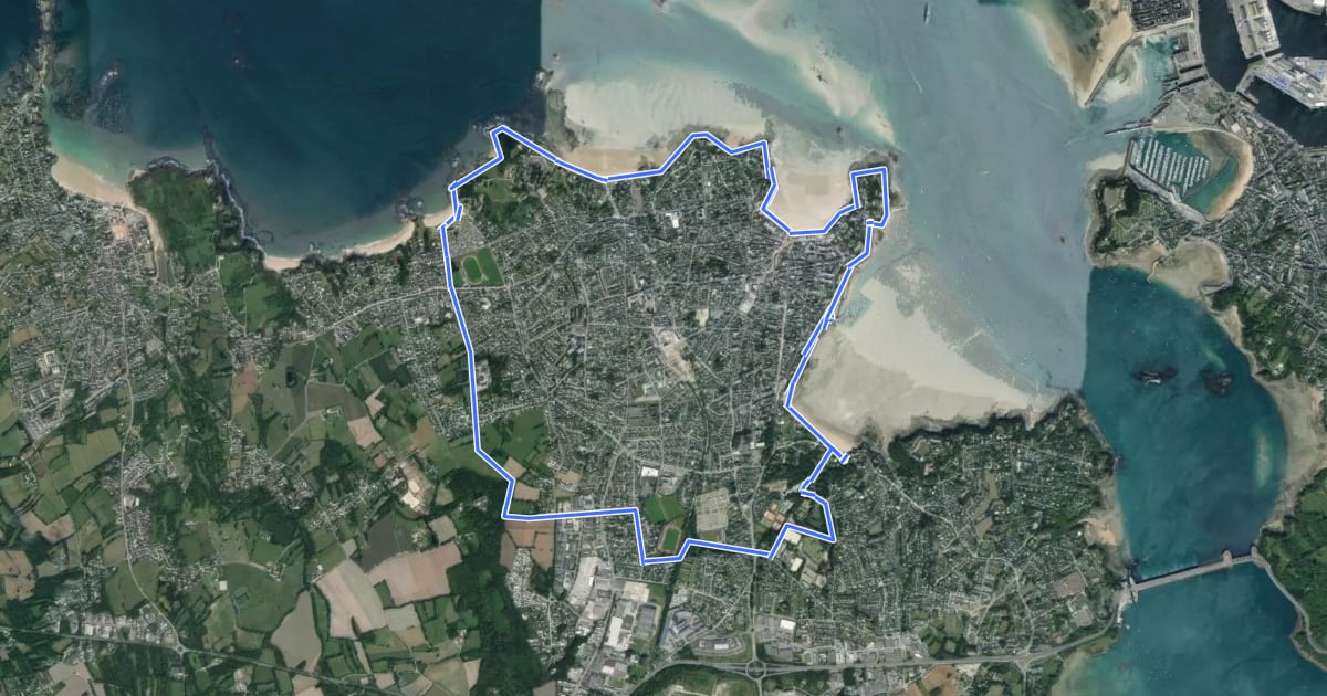 Маршрут Dinard circuit Lawrence d'Arabie на спутниковом снимке