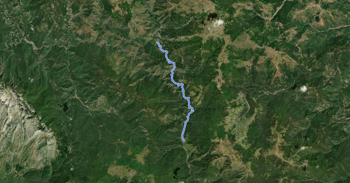Маршрут Distrato Vovousa Trail на спутниковом снимке