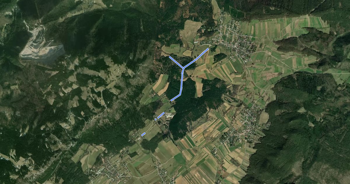 Маршрут Dreistetten - Frankenhof - Felbring - Loderhof на спутниковом снимке
