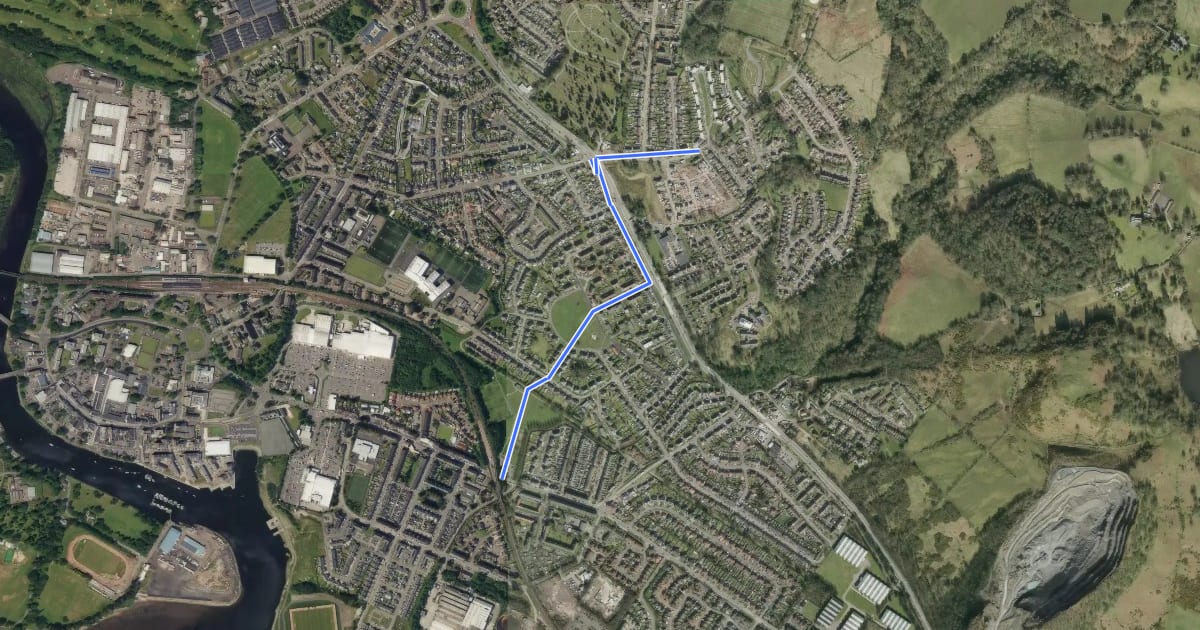Маршрут Dumbarton East to Council Offices на спутниковом снимке