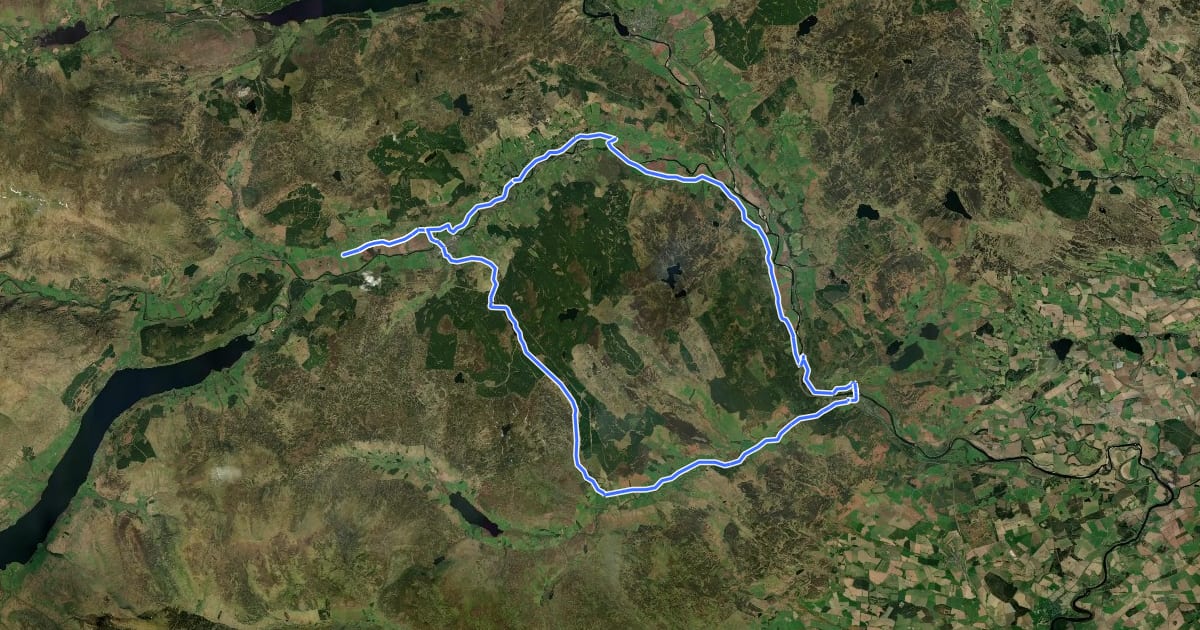 Маршрут Dunkeld Dull Strathtay Loop на спутниковом снимке