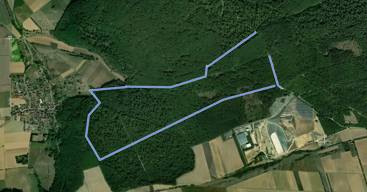 Маршрут Durchs Lange Feld zur Ostheimer Hute на спутниковом снимке