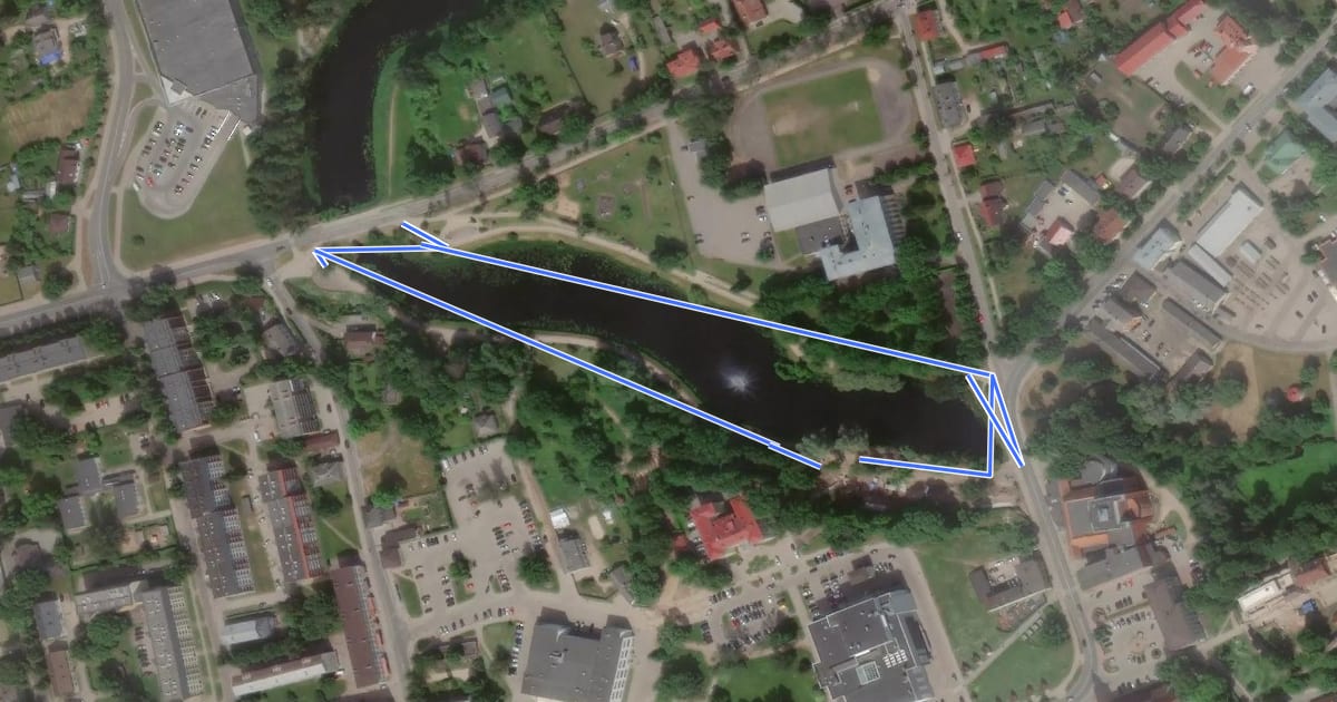 Маршрут Dzirnavu Ezeriņa promenāde на спутниковом снимке