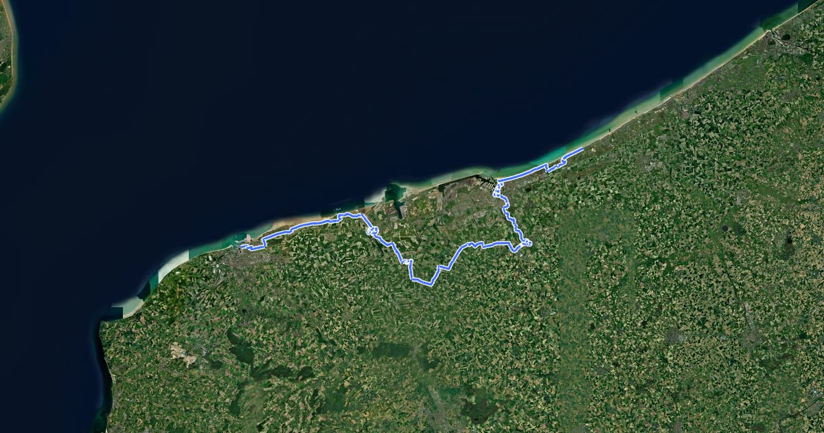Маршрут E2 Ouest France: Section Route du Littoral на спутниковом снимке