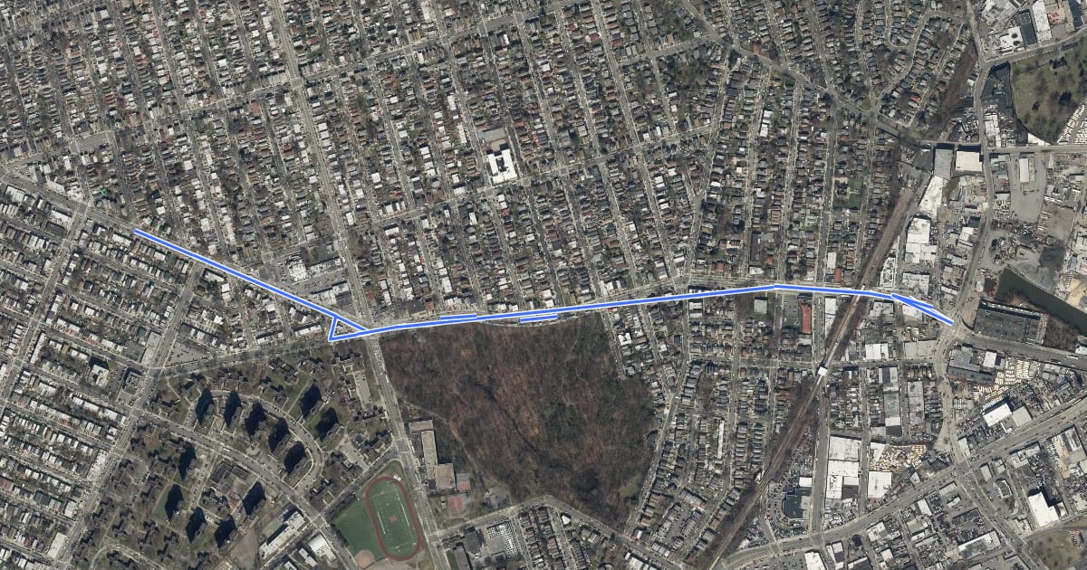 Маршрут East 233rd Street на спутниковом снимке