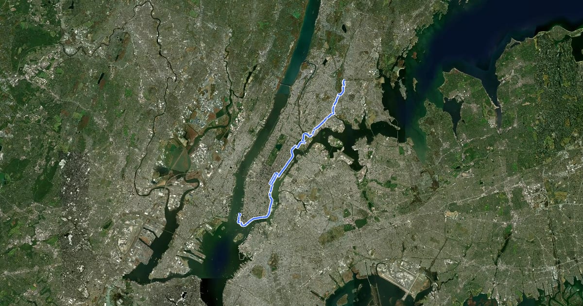 Маршрут East Coast Greenway (NY complementary East River route) на спутниковом снимке