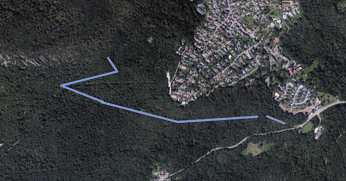 Маршрут Ebersteinburg Parkplatz Wolfsschlucht - Untere Batterthütte на спутниковом снимке