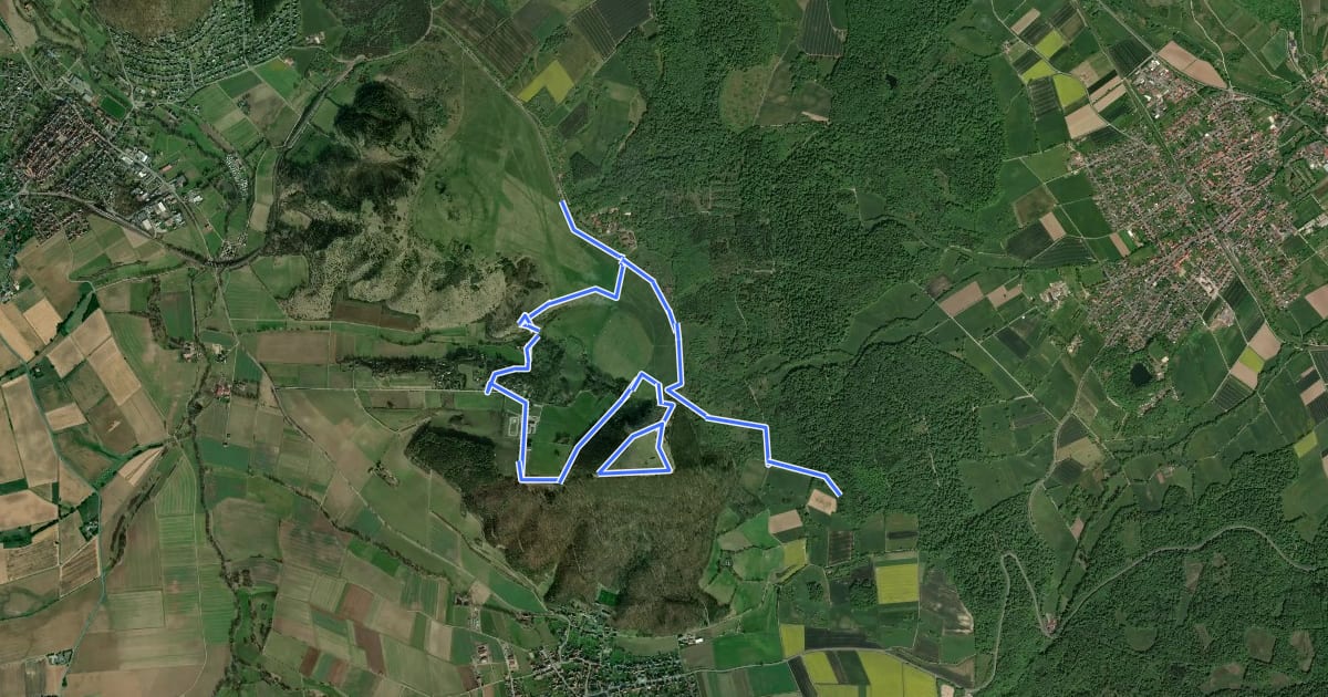 Маршрут Eco Pfad Archäologie Dörnberg на спутниковом снимке